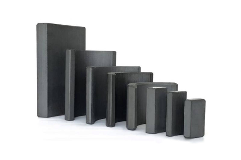 Magneti in ferrite.